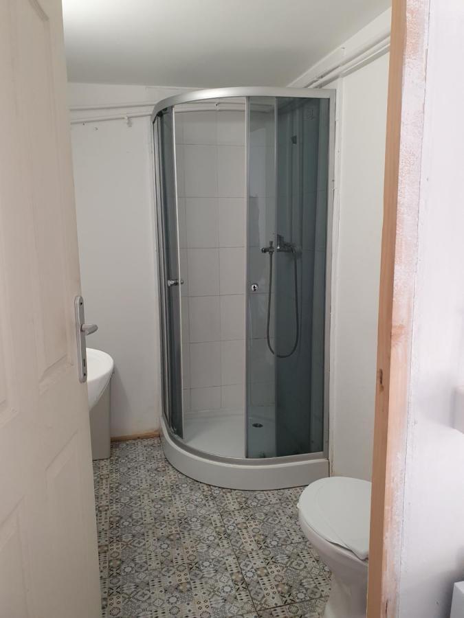 Nord Poshtel Hostel Bukares Bagian luar foto