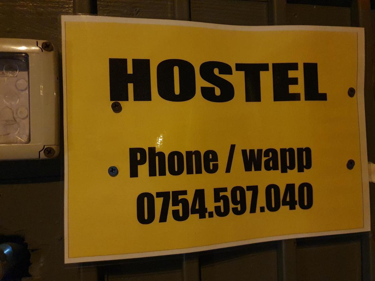 Nord Poshtel Hostel Bukares Bagian luar foto